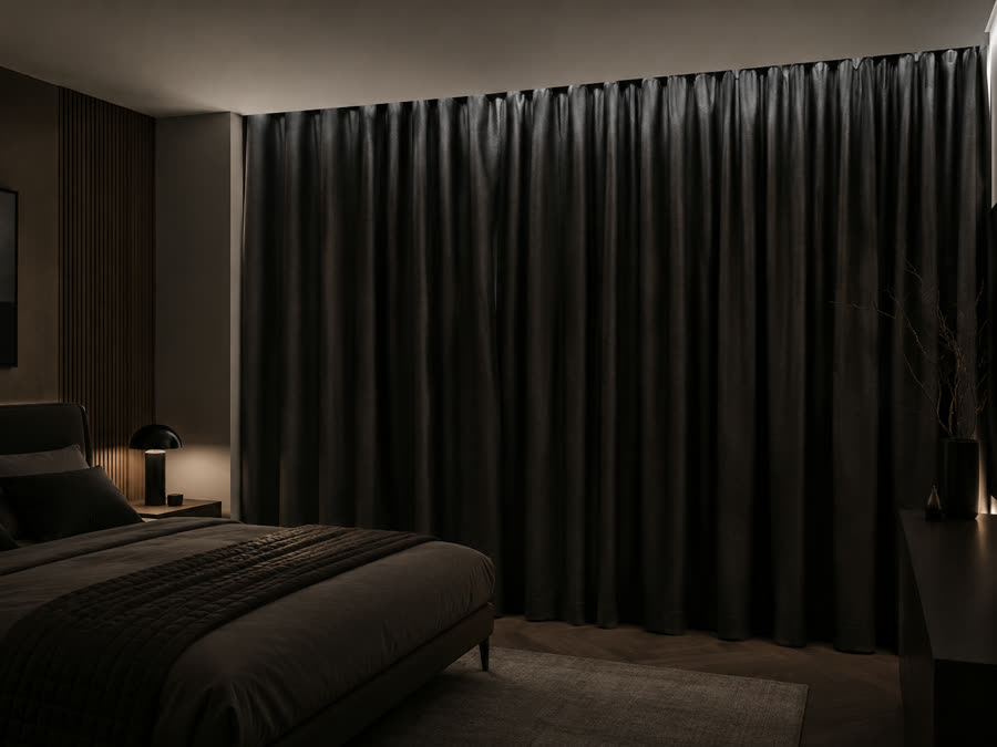 Dormitorio con cortina blackout